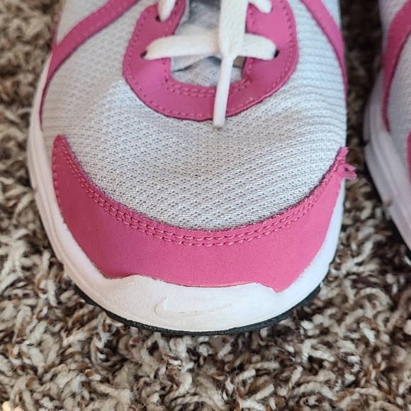 Nike Revelations size 7 - Picture 3 of 10